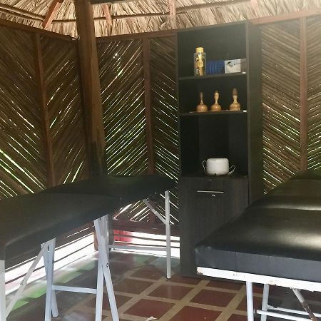 Palomino Breeze Hostal Екстериор снимка