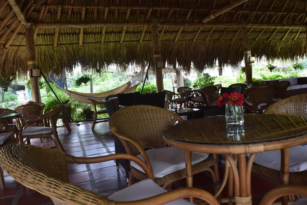 Palomino Breeze Hostal Екстериор снимка