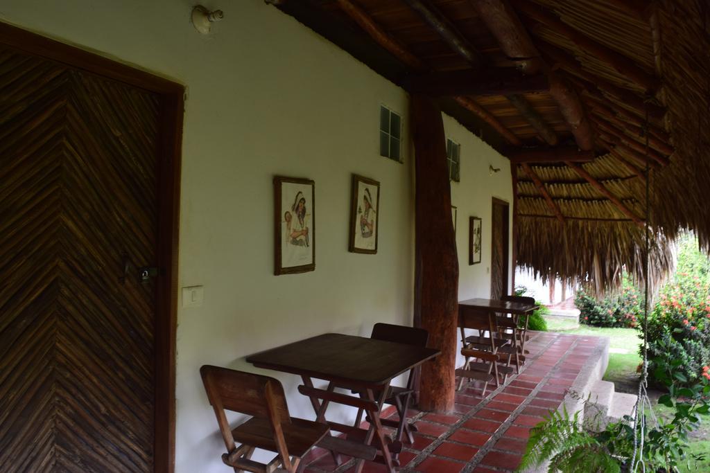 Palomino Breeze Hostal Екстериор снимка