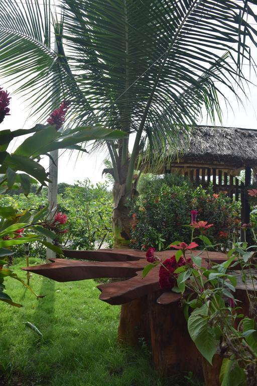 Palomino Breeze Hostal Екстериор снимка
