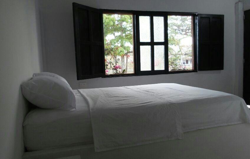 Palomino Breeze Hostal Екстериор снимка