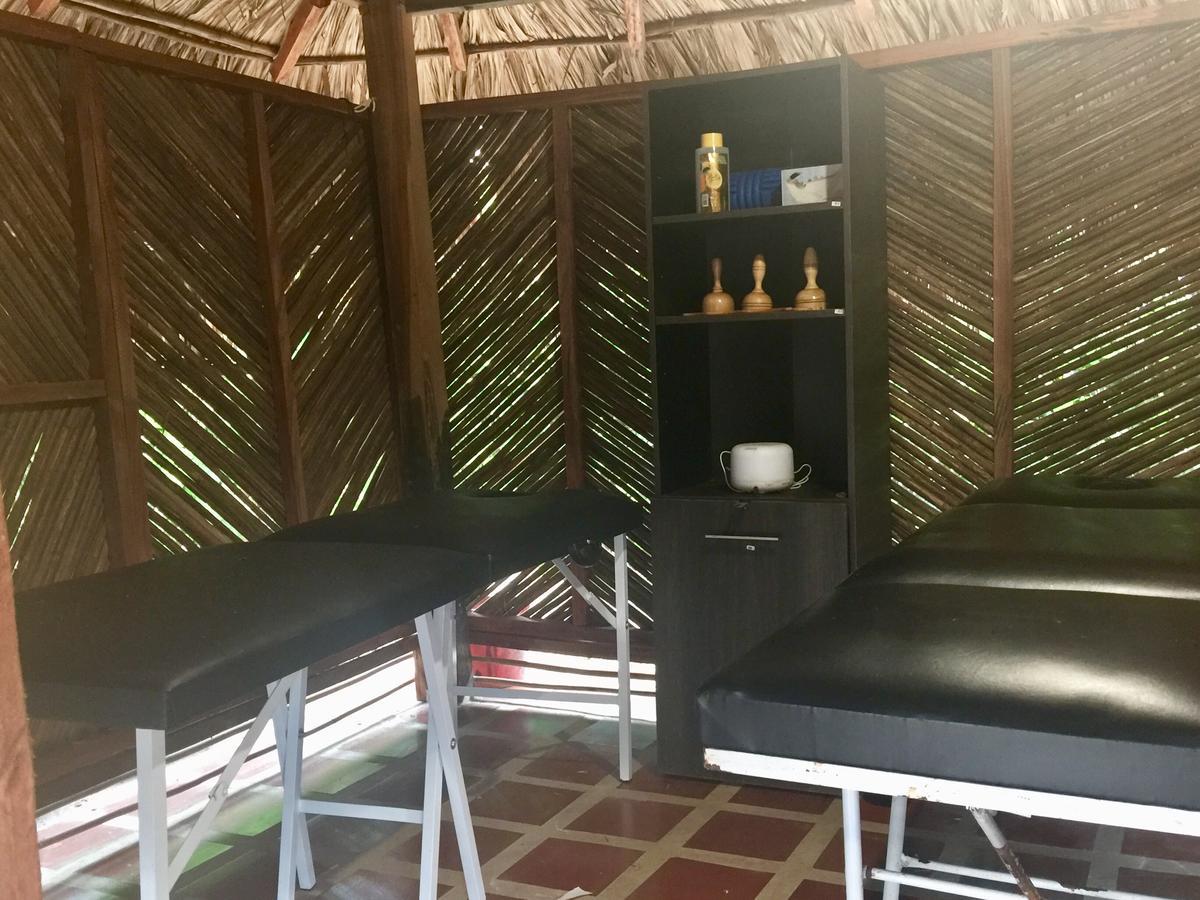 Palomino Breeze Hostal Екстериор снимка